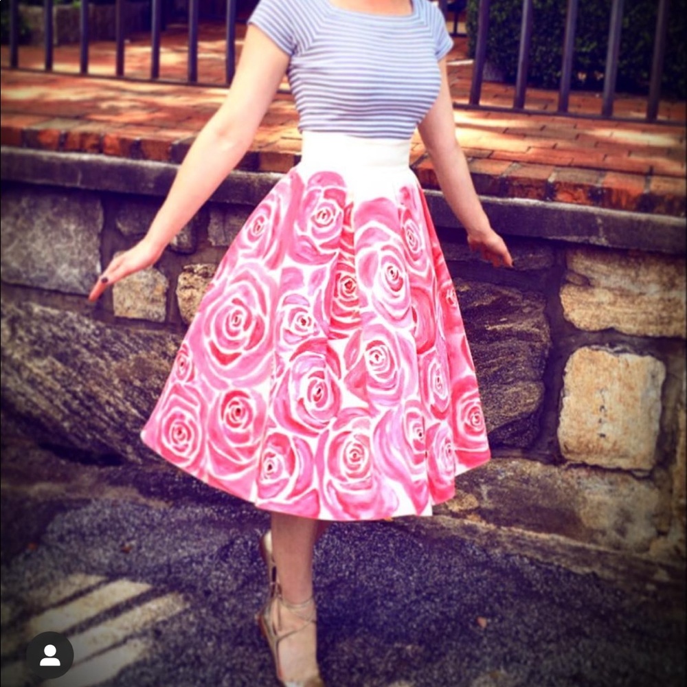 HANDPAINTED ROSES 🌹 ON ANTHROPOLOGIE SKIRT (Moulinette Soeurs sz 2)